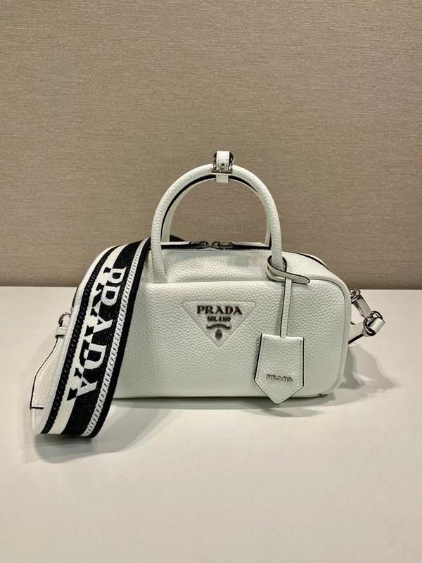 Prada Handbags 101